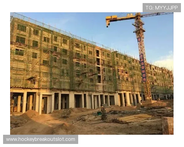 递补参加职业联赛俱乐部原则上不可在当赛季易地搬迁